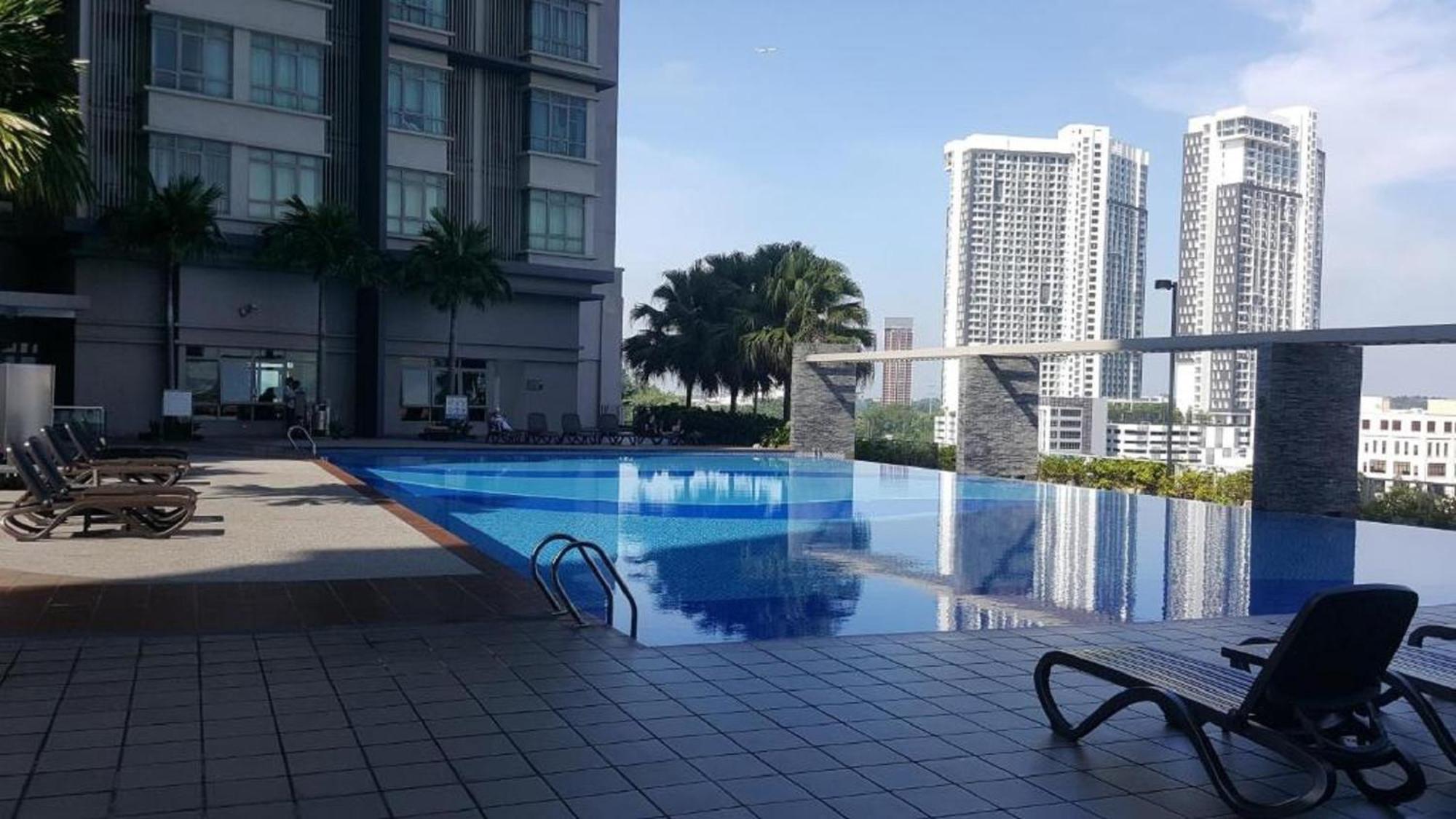 Shaftesbury Residences Cyberjaya Studio Suites Free Parking Exterior foto