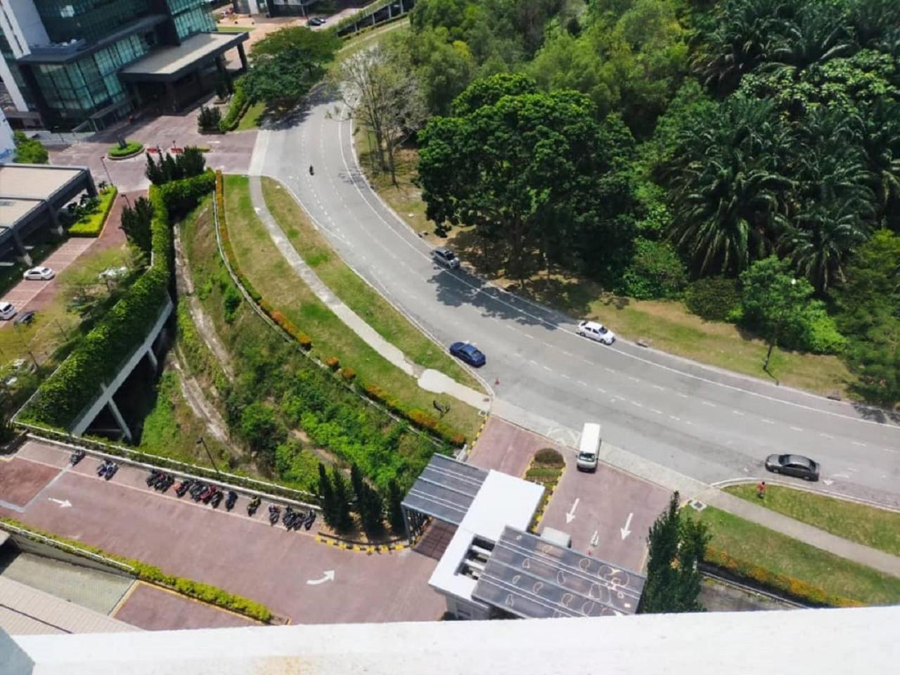 Shaftesbury Residences Cyberjaya Studio Suites Free Parking Exterior foto